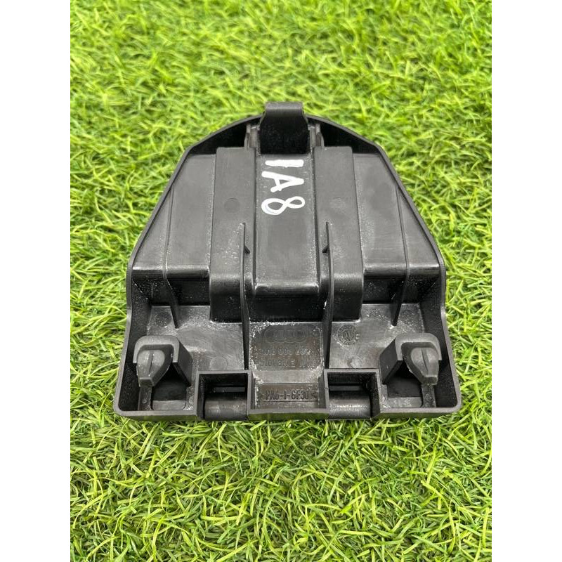 Крепление знака аварийной остановки (аксессуары) AUDI A8 D4 2011 4,2 4H0860285