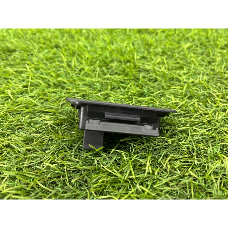 Кнопка открывания крышки багажника (электрика / кнопки) AUDI A8 D4 2011 4,2 3D0959831D20H