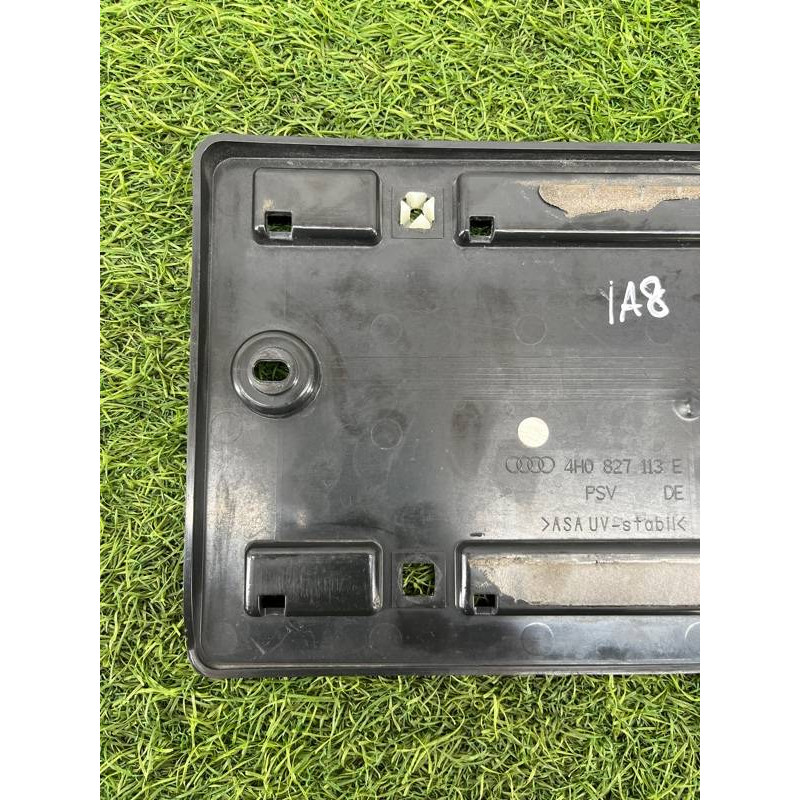 Рамка номерного знака (кузов і елементи) AUDI A8 D4 2011 4,2 4H0827113G9B9