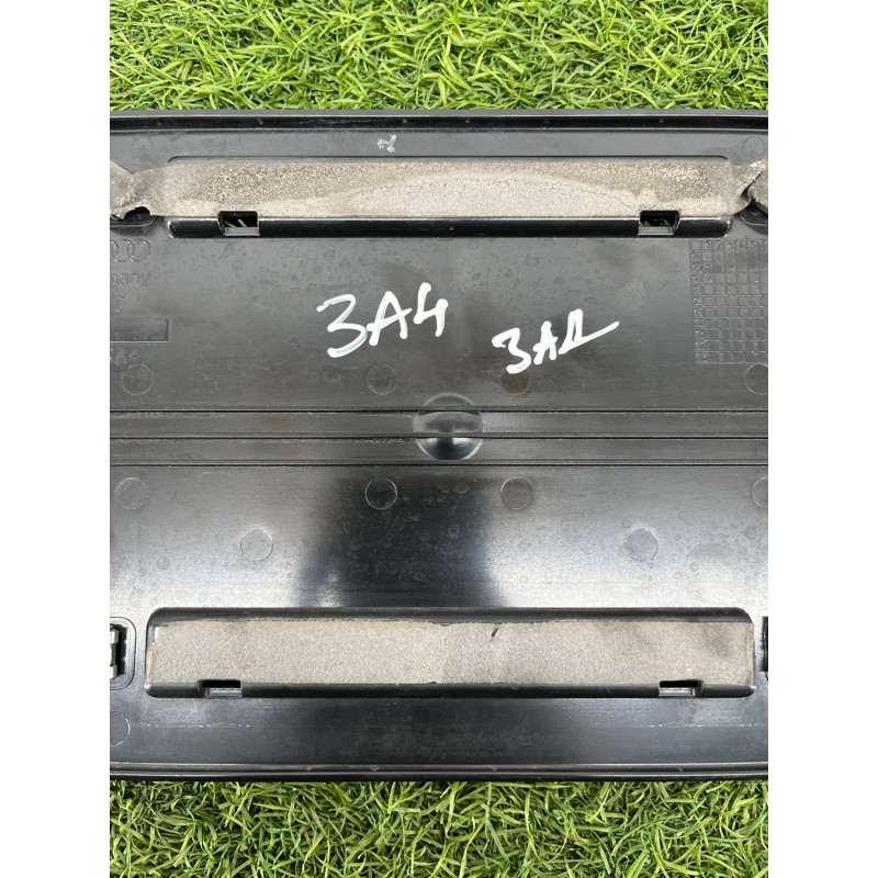 Рамка номерного знака (кузов і елементи) AUDI A4 B9 2017 2.0L 8W58271139B9