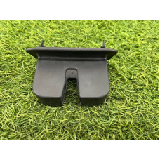 Накладка замка крышки багажника