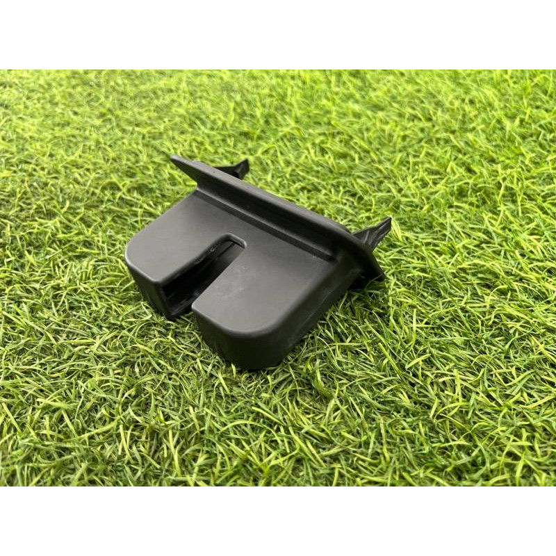 Накладка замка крышки багажника (салон) AUDI A8 D4 2011 4,2 4H0827520