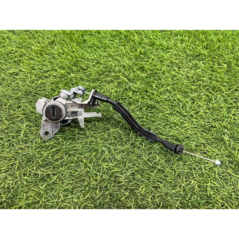 Замок багажника (кузов и элементы) AUDI A8 D4 2011 4,2 107827573AC