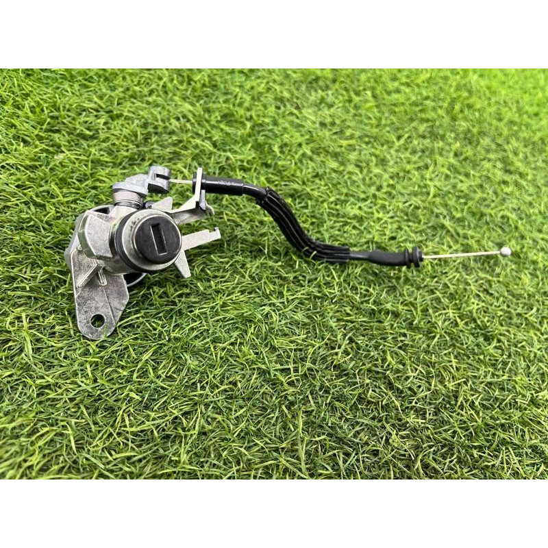 Замок багажника (кузов и элементы) AUDI A8 D4 2011 4,2 107827573AC