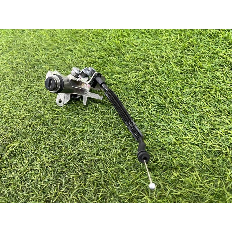 Замок багажника (кузов и элементы) AUDI A8 D4 2011 4,2 107827573AC