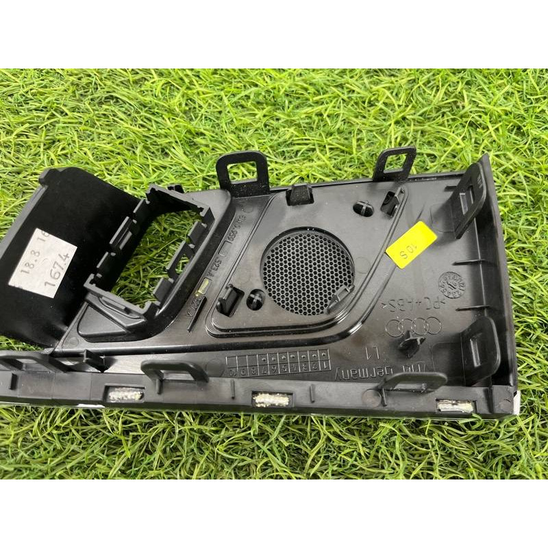 Накладка ручки внутренней (салон) AUDI A4 B9 2017 2.0L 8W0959527A6PS