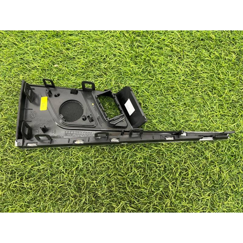 Накладка ручки внутренней (салон) AUDI A4 B9 2017 2.0L 8W0959528A6PS