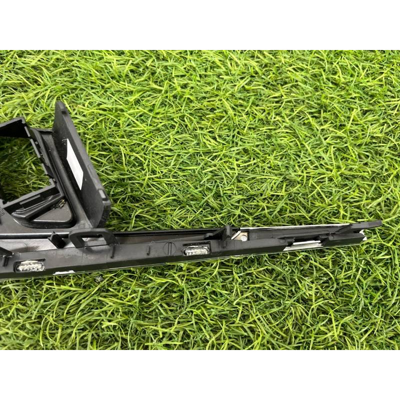 Накладка ручки внутренней (салон) AUDI A4 B9 2017 2.0L 8W0959528A6PS