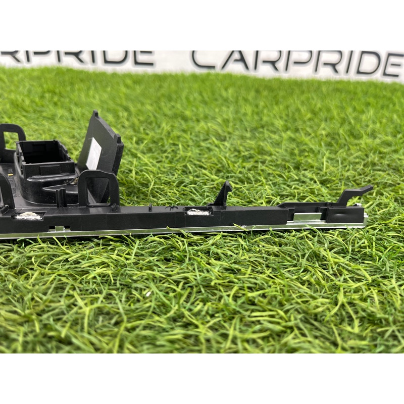Накладка ручки внутренней (салон) AUDI A4 B9 2017 2.0L 8W0959528A6PS