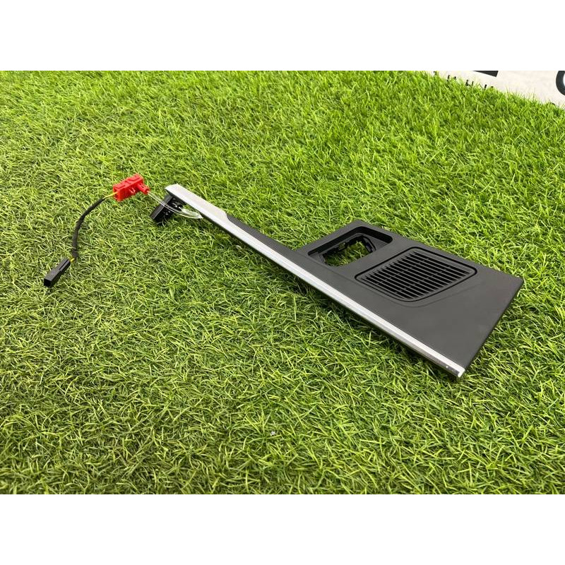 Накладка ручки внутрішньої (салон) Audi A5 F5 2019 2.0 TFSI 8W0959524C6PS