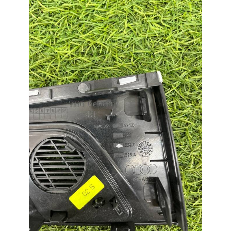 Накладка ручки внутрішньої (салон) Audi A5 F5 2019 2.0 TFSI 8W0959524C6PS