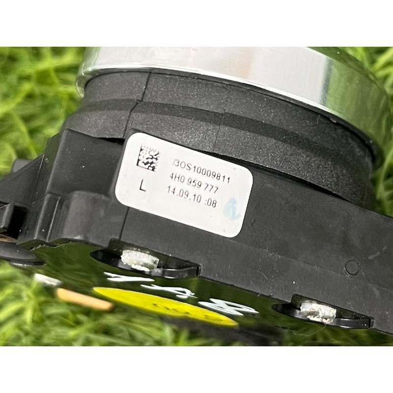 Кнопка регулировки сиденья (электрика / кнопки) AUDI A8 D4 2011 4,2 4H0959777V58