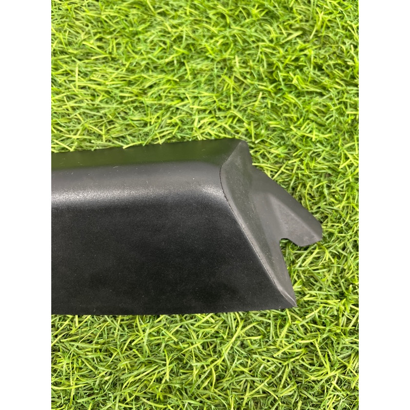 Накладка заднього ліхтаря (кузов і елементи) AUDI A8 D4 2011 4,2 4H0945256A