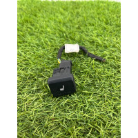 Кнопка подогрева сиденья