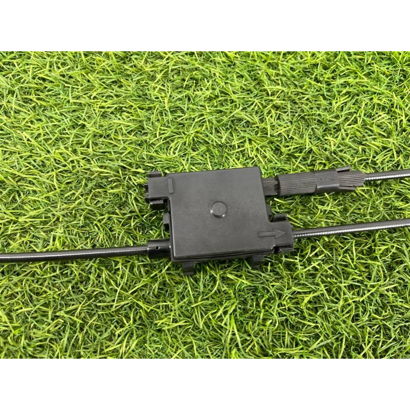 Трос замка капота (кузов і елементи) AUDI A8 D4 2011 4,2 4H0823531D