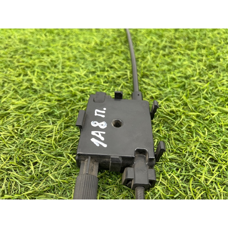 Трос замка капота (кузов і елементи) AUDI A8 D4 2011 4,2 4H0823531D