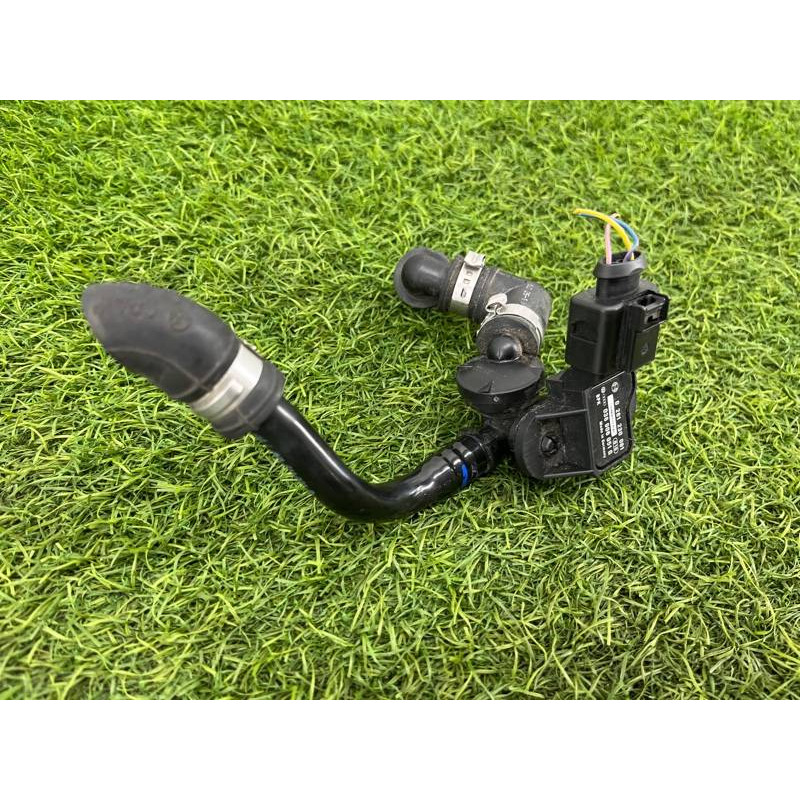 Трубка вакуумного усилителя тормозов (тормозная система) AUDI A8 D4 2011 4,2 4H1611931B