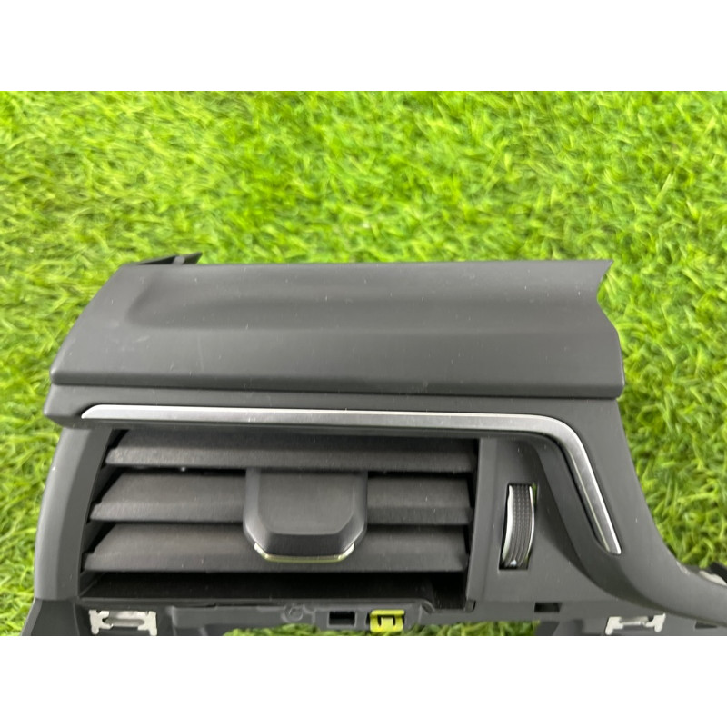 Дефлектор повітроводу (салон) Audi A5 F5 2019 2.0 TFSI 8W1820901B6PS