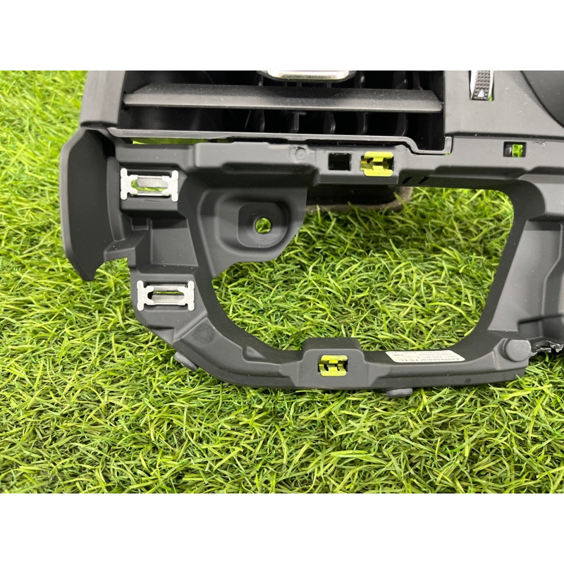 Дефлектор повітроводу (салон) Audi A5 F5 2019 2.0 TFSI 8W1820901B6PS