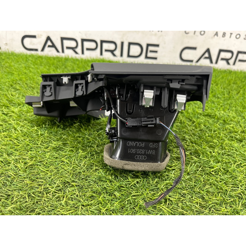 Дефлектор повітроводу (салон) Audi A5 F5 2019 2.0 TFSI 8W1820901B6PS