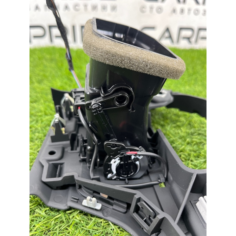 Дефлектор повітроводу (салон) Audi A5 F5 2019 2.0 TFSI 8W1820901B6PS