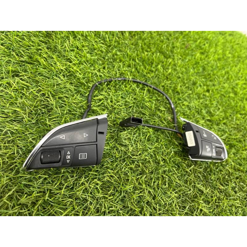 Кнопки руля (электрика / кнопки) AUDI A8 D4 2011 4,2 4H0951523BXHA