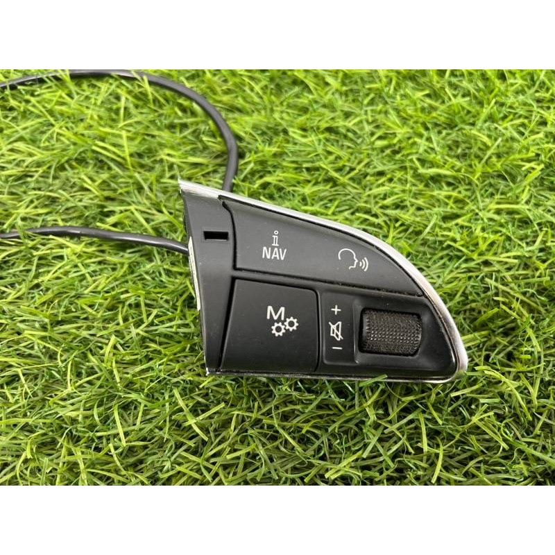 Кнопки руля (электрика / кнопки) AUDI A8 D4 2011 4,2 4H0951523BXHA