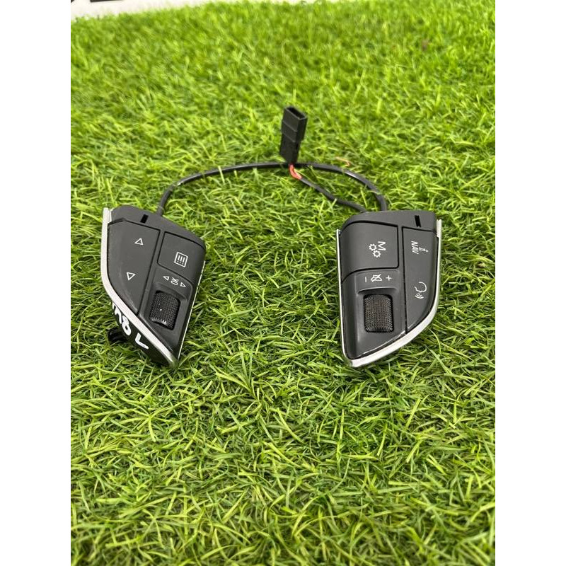 Кнопки руля (электрика / кнопки) AUDI A8 D4 2011 4,2 4H0951523BXHA