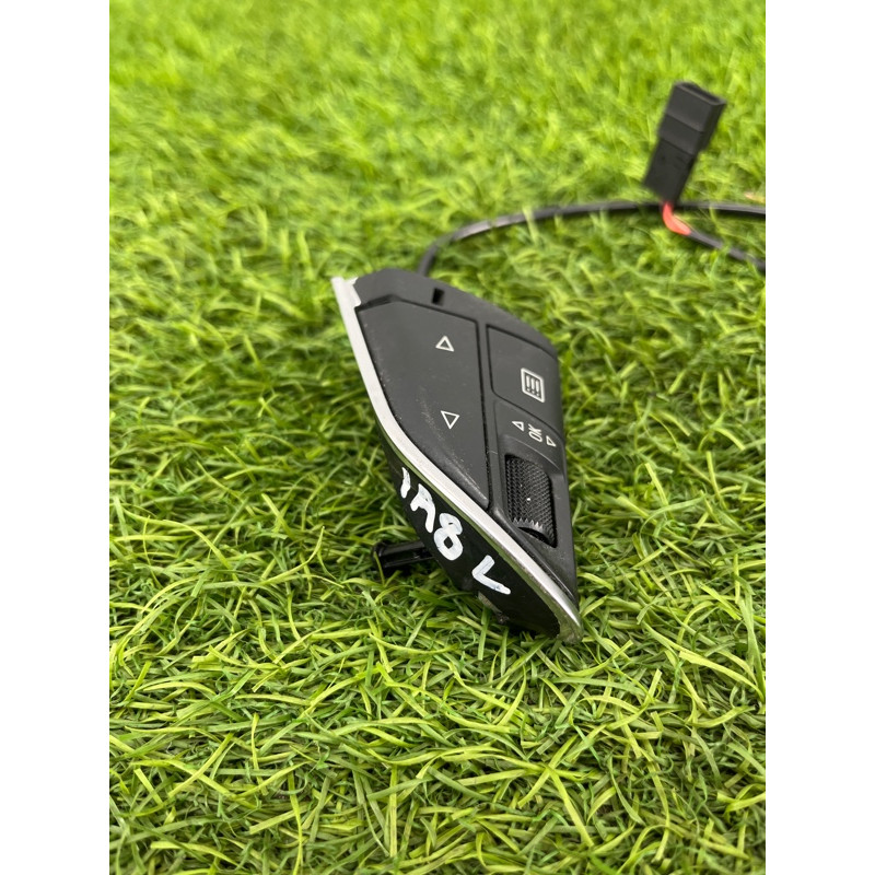 Кнопки руля (электрика / кнопки) AUDI A8 D4 2011 4,2 4H0951523BXHA