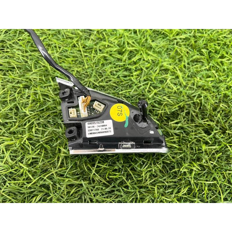 Кнопки руля (электрика / кнопки) AUDI A8 D4 2011 4,2 4H0951523BXHA