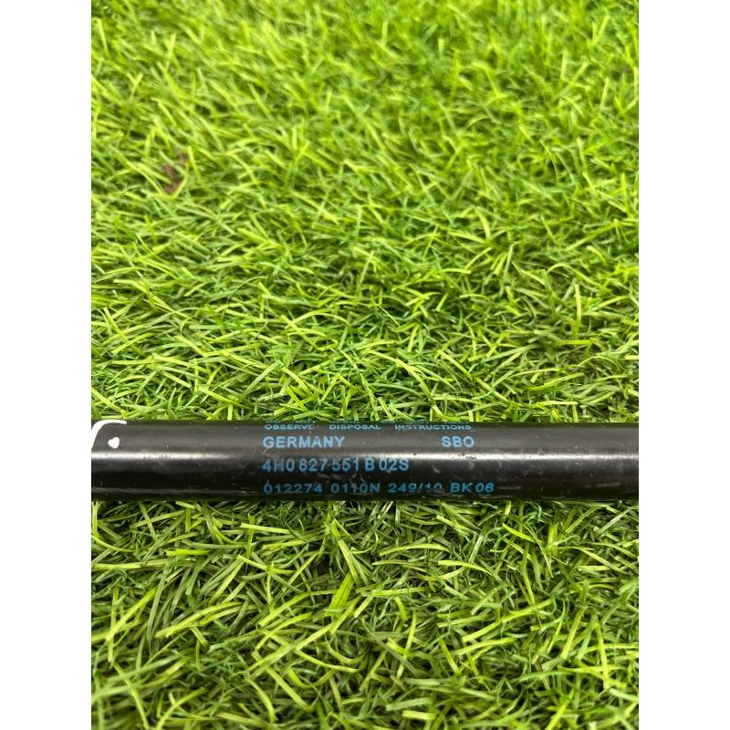 Амортизатор багажника (кузов і елементи) AUDI A8 D4 2011 4,2 4H0827551B