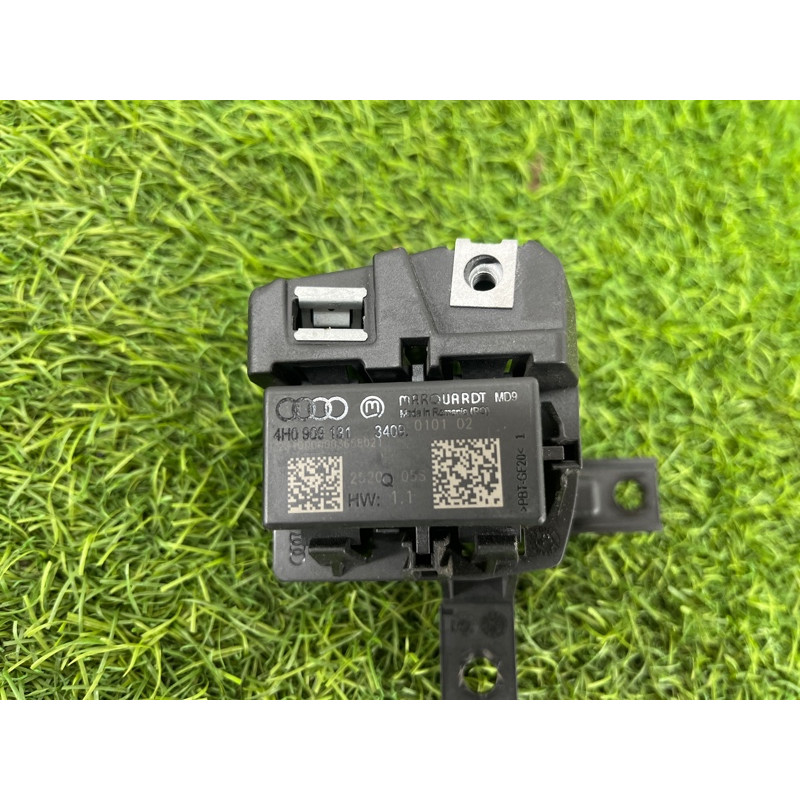 Реле (электрика) AUDI A8 D4 2011 4,2 4h0909131