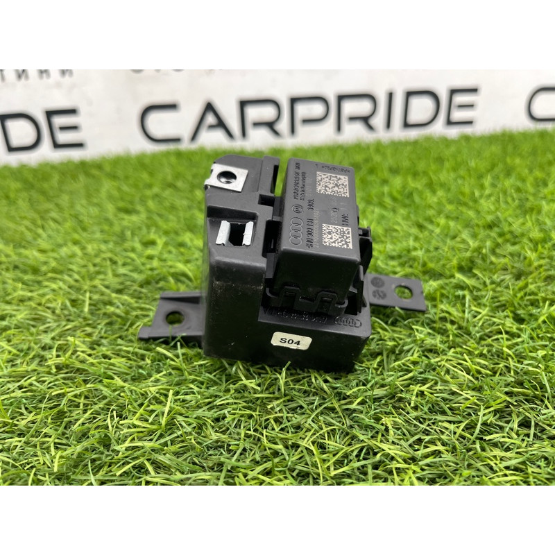 Реле (электрика) AUDI A8 D4 2011 4,2 4h0909131