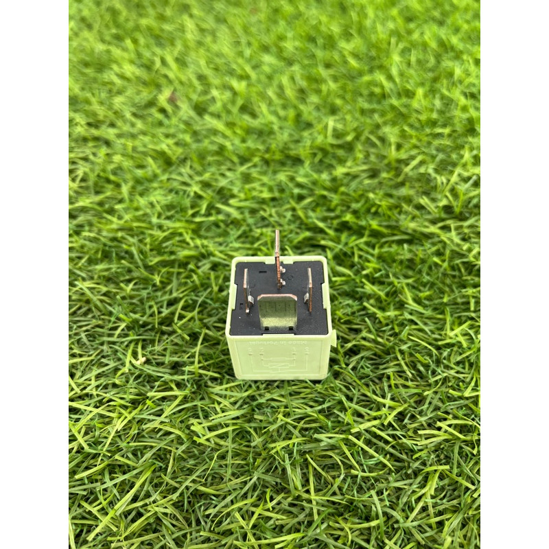 Реле (электрика) AUDI A8 D4 2011 4,2 4H0951253