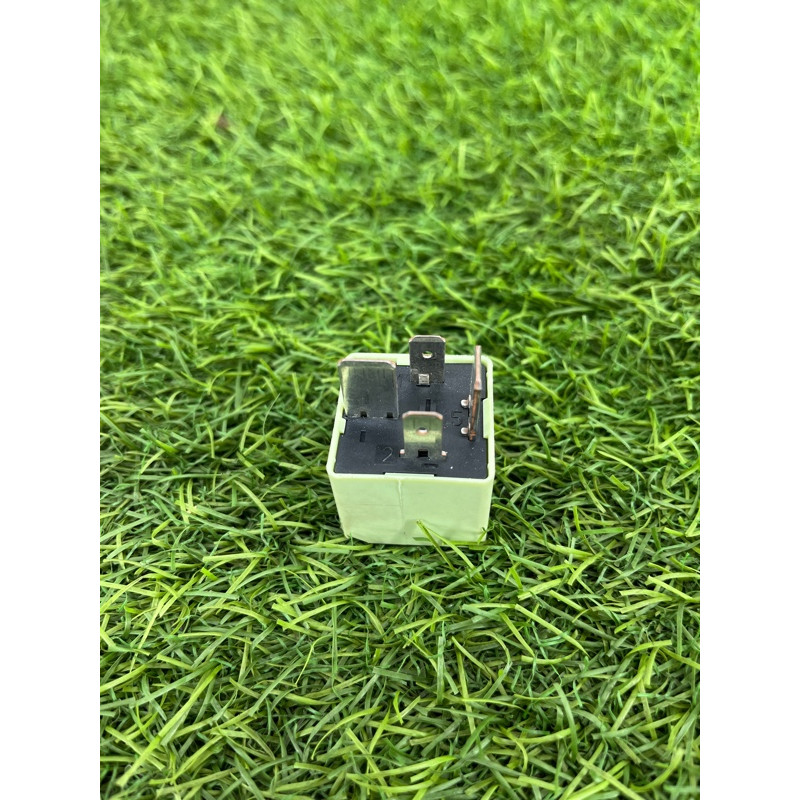 Реле (электрика) AUDI A8 D4 2011 4,2 4H0951253