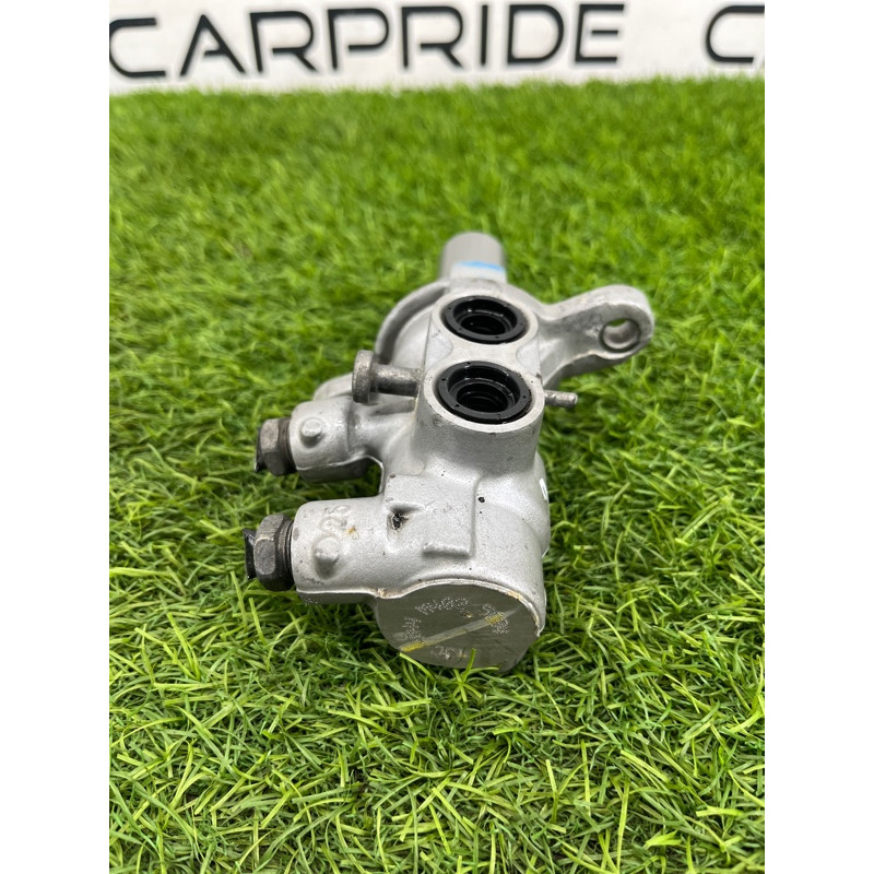 Главный тормозной цилиндр (тормозная система) FORD Focus MK3 2014 2.0 EV6Z2140A