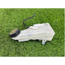 Бачок тормозной жидкости