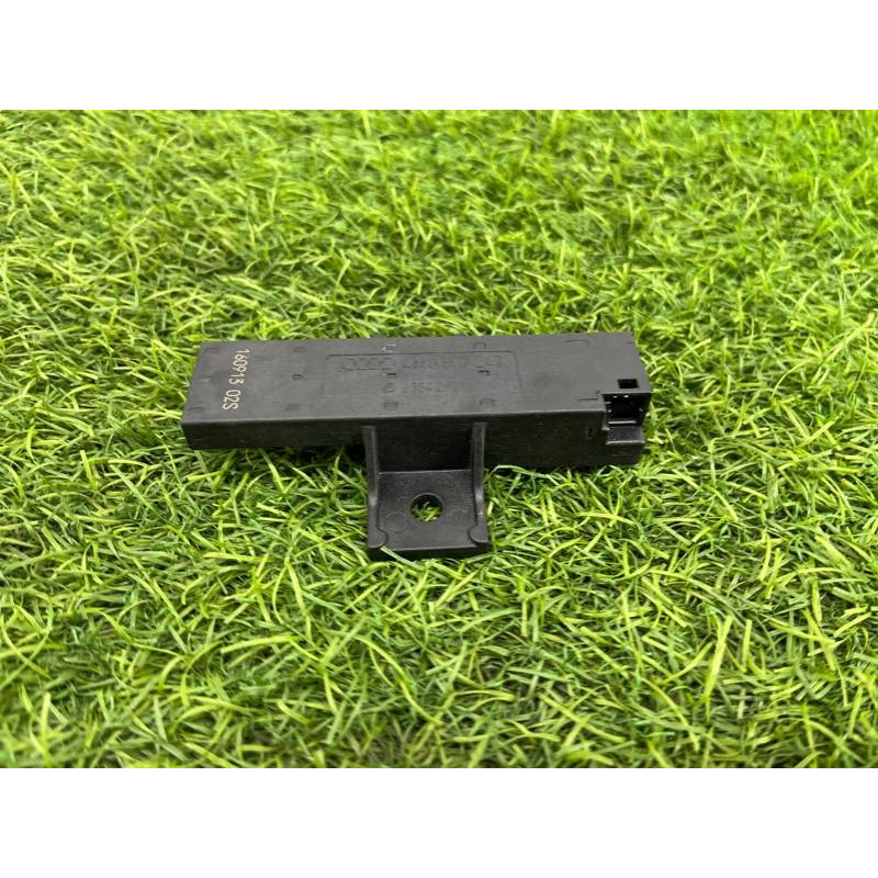 Антенна бесключевого доступа (электрика) AUDI A4 B9 2017 2.0L 4M0907247