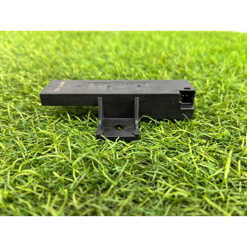 Антенна бесключевого доступа (электрика) AUDI A4 B9 2017 2.0L 4M0907247