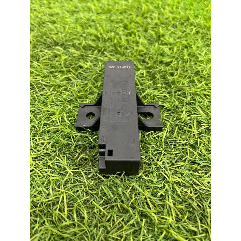 Антенна бесключевого доступа (электрика) AUDI A4 B9 2017 2.0L 4M0907247