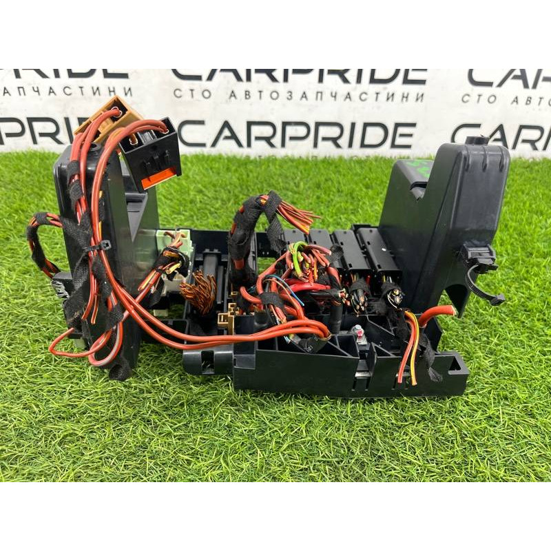 Блок предохранителей (электрика) AUDI A8 D4 2011 4,2 4H0907101B