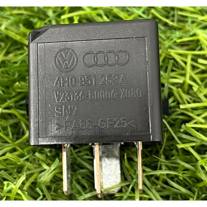 Реле (электрика) Audi A5 F5 2019 2.0 TFSI 4H0951253A