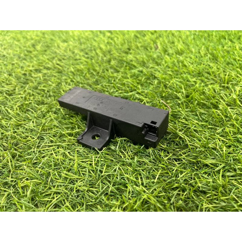 Антенна бесключевого доступа (электрика) Audi A5 F5 2019 2.0 TFSI 4M0907247