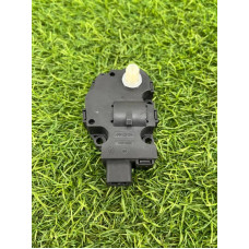 Привод заслонки отопителя