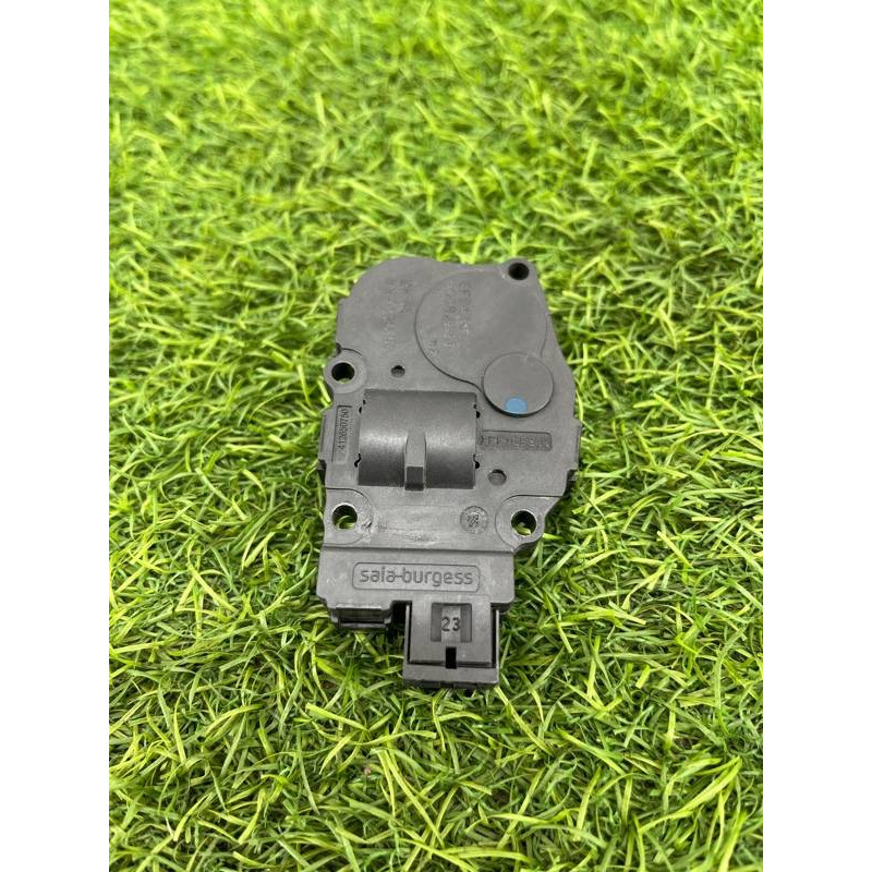 Привод заслонки отопителя (отопление и кондиционирование) Audi Q5 8R 2012 3.2 CALB 8K0820511C