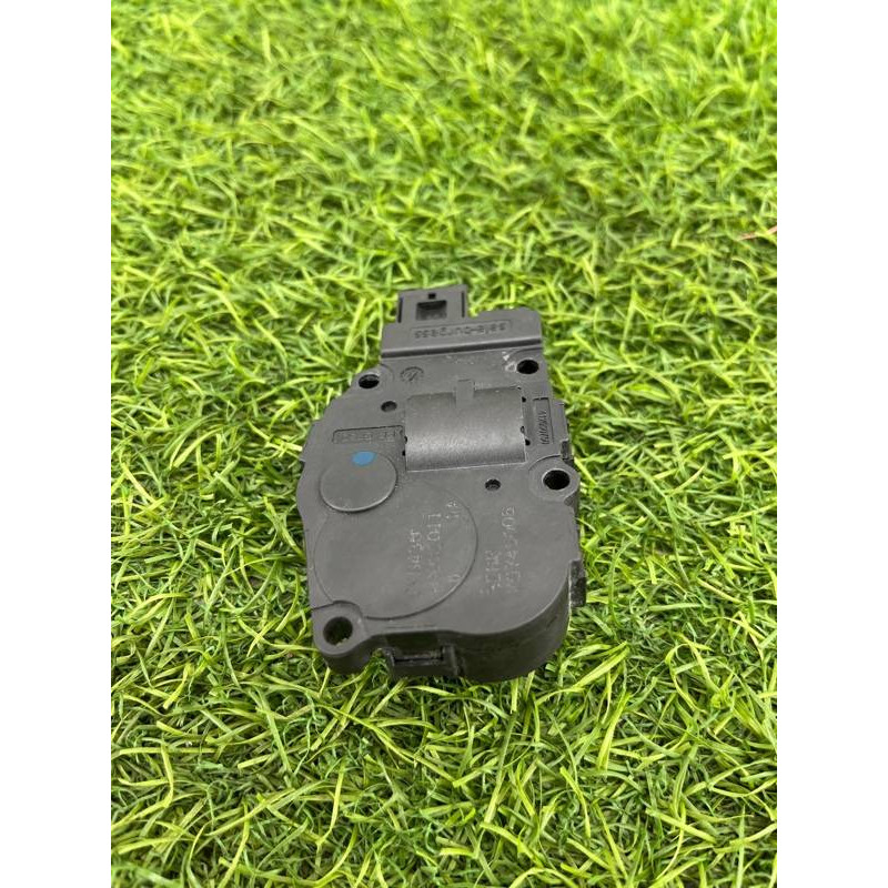 Привод заслонки отопителя (отопление и кондиционирование) Audi Q5 8R 2012 3.2 CALB 8K0820511C