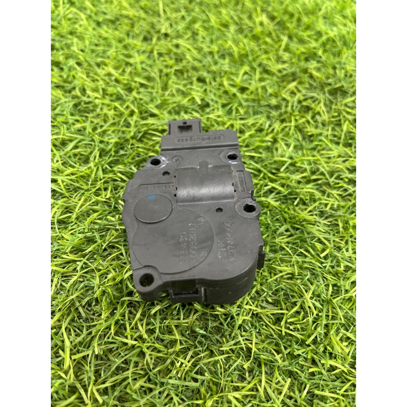 Привод заслонки отопителя (отопление и кондиционирование) Audi Q5 8R 2012 3.2 CALB 8K0820511C