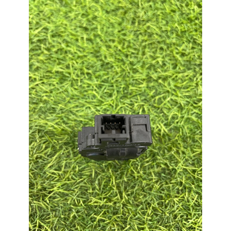 Привод заслонки отопителя (отопление и кондиционирование) Audi Q5 8R 2012 3.2 CALB 8K0820511C