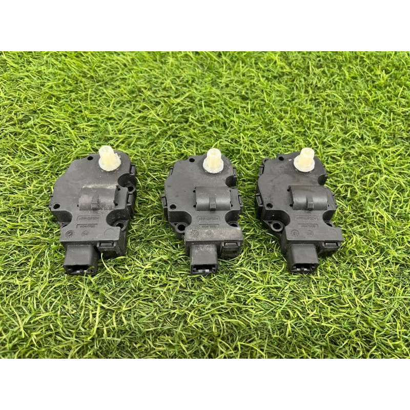 Привод заслонки отопителя (отопление и кондиционирование) Audi Q5 8R 2012 3.2 CALB 8K0820511C