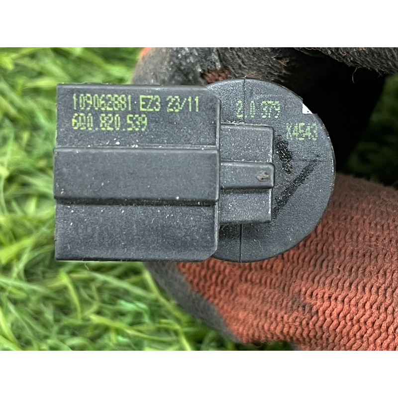 Датчик температуры отопителя (электрика / датчики) Audi Q5 8R 2012 3.2 CALB 6Q0820539